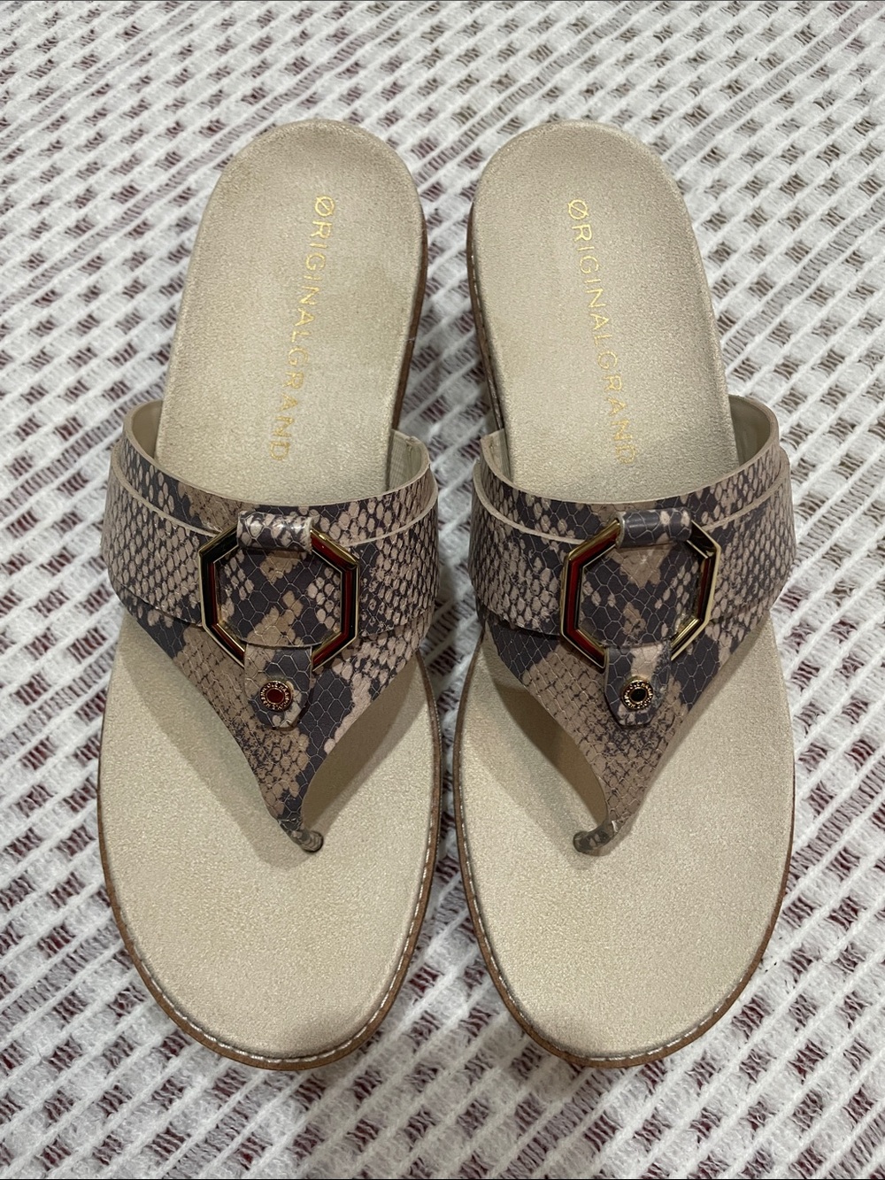 Cole Haan Original Grand Platform Snake Print Thong Wedge Sandals Size 9.5 Excel - Picture 2 of 10